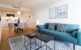 Stunning Flat In The Center Of Gaia By Lovelystay